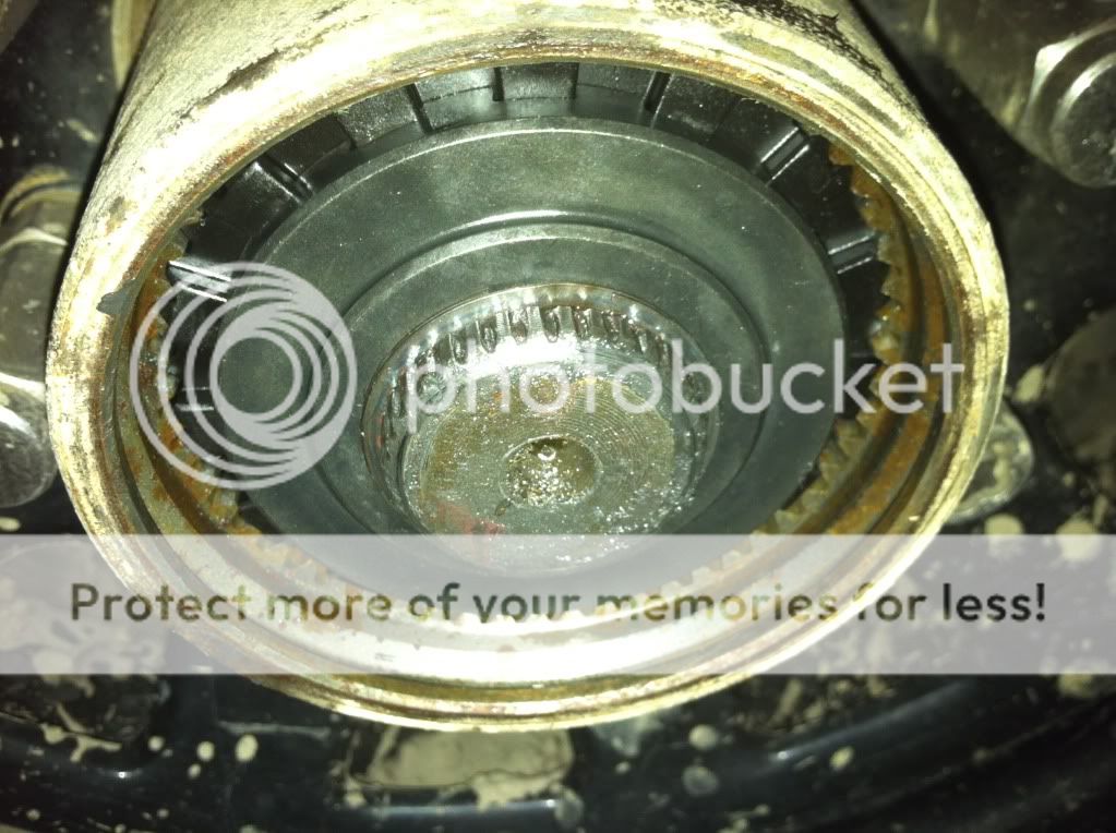 Yukon HardCore Locking Hubs Install - Pirate4x4.Com : 4x4 ...